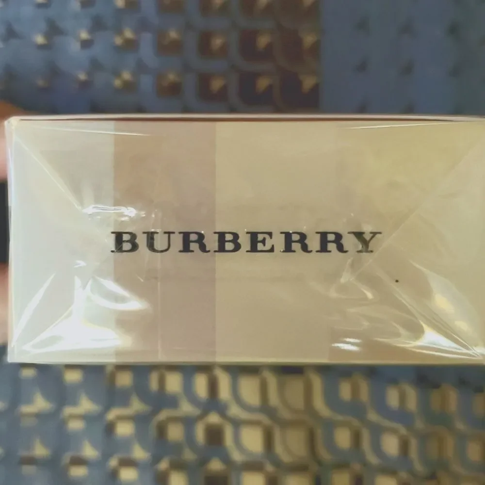 Burberry London For Her Retired 3.3 oz full size EDP designer luxury msrp $106